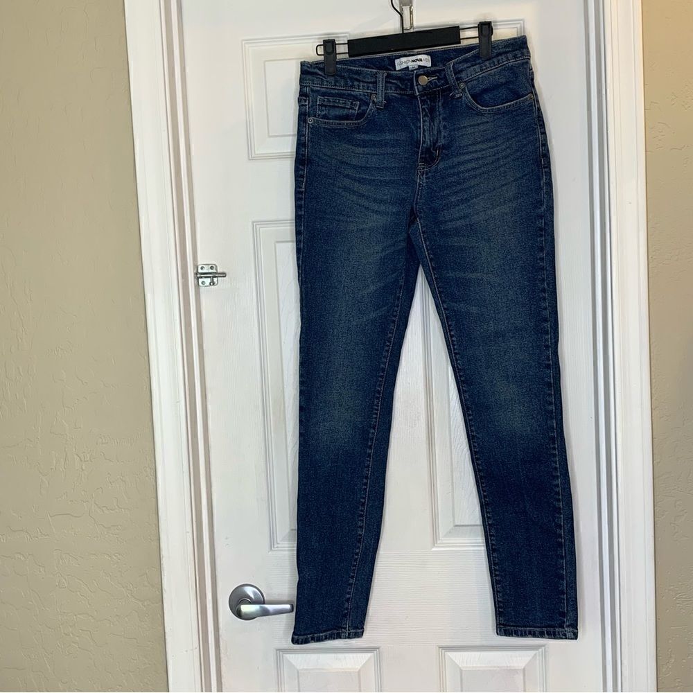 Fashion Nova Men’s Dark Wash Skinny Jeans Size 30